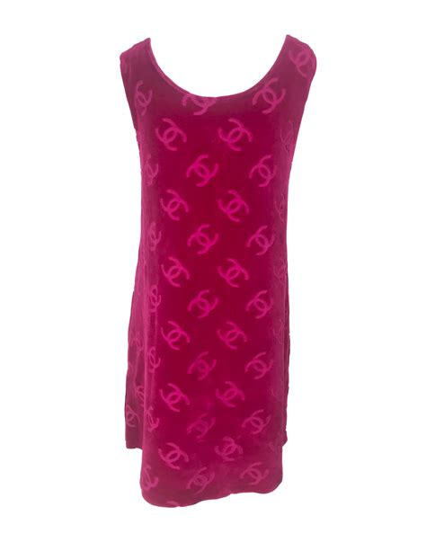 Chanel 1996 Pink Velour Logo Dress – FRUIT Vintage